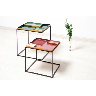 Rose KOTON FAMOSA Table dappoint carré en métal laqué et Plateaux coordonnés